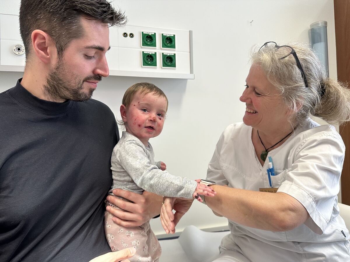 Schmetterlingskind in EB-Ambulanz